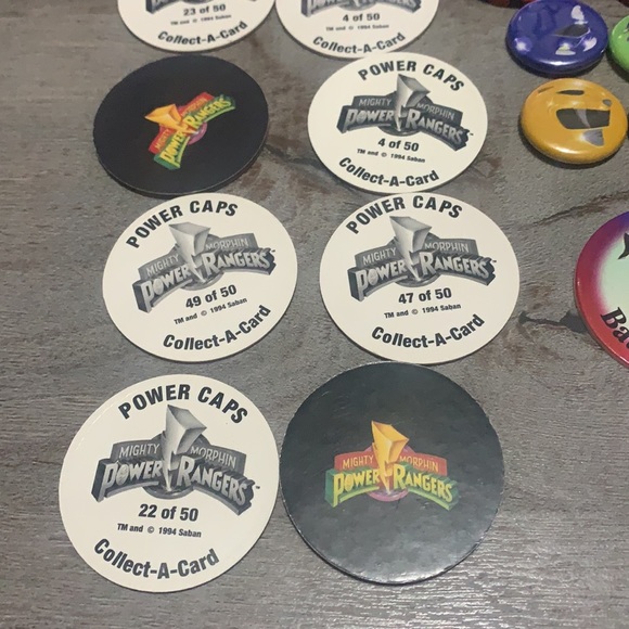 Retro 1994 Power Ranger Pogs, pins & Deadpool token set - Picture 3 of 5